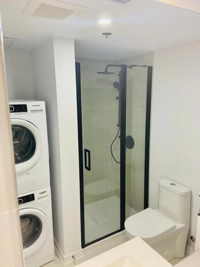 Appartement Condo Avec Terrasse Privee Dans Le Quartier Des Spectacles Montreal 0*,  Canada